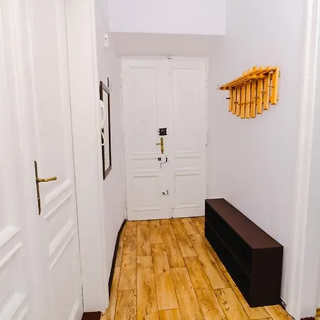 Dluga Apartment *